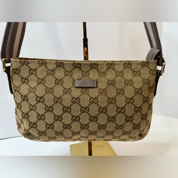Gucci Handbags - Gucci monogram bag with adjustable strap